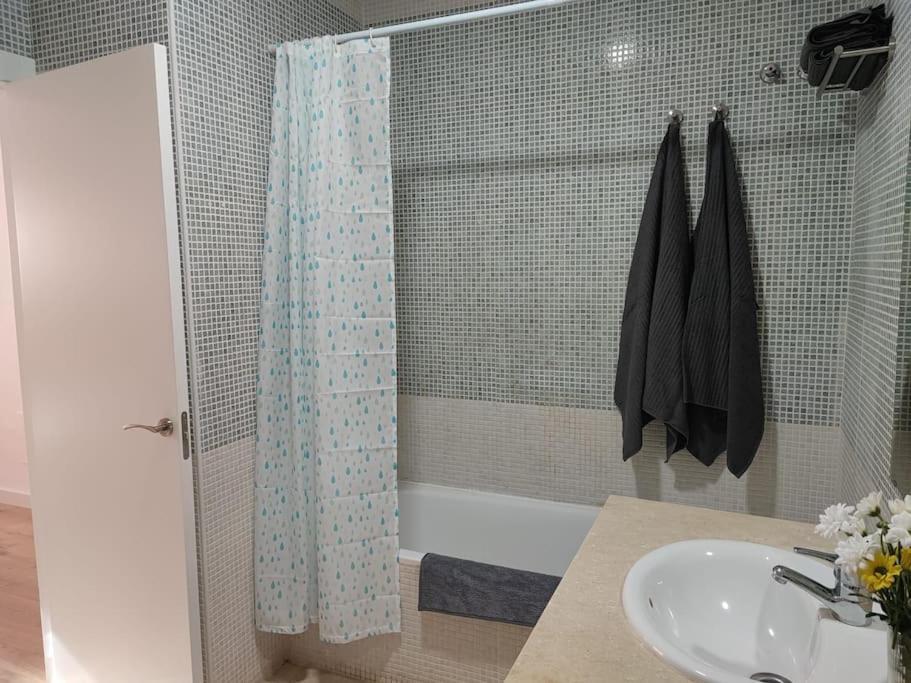 Apartamento Torrequebrada ベナルマデナ エクステリア 写真