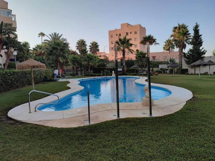 Apartamento Torrequebrada ベナルマデナ エクステリア 写真