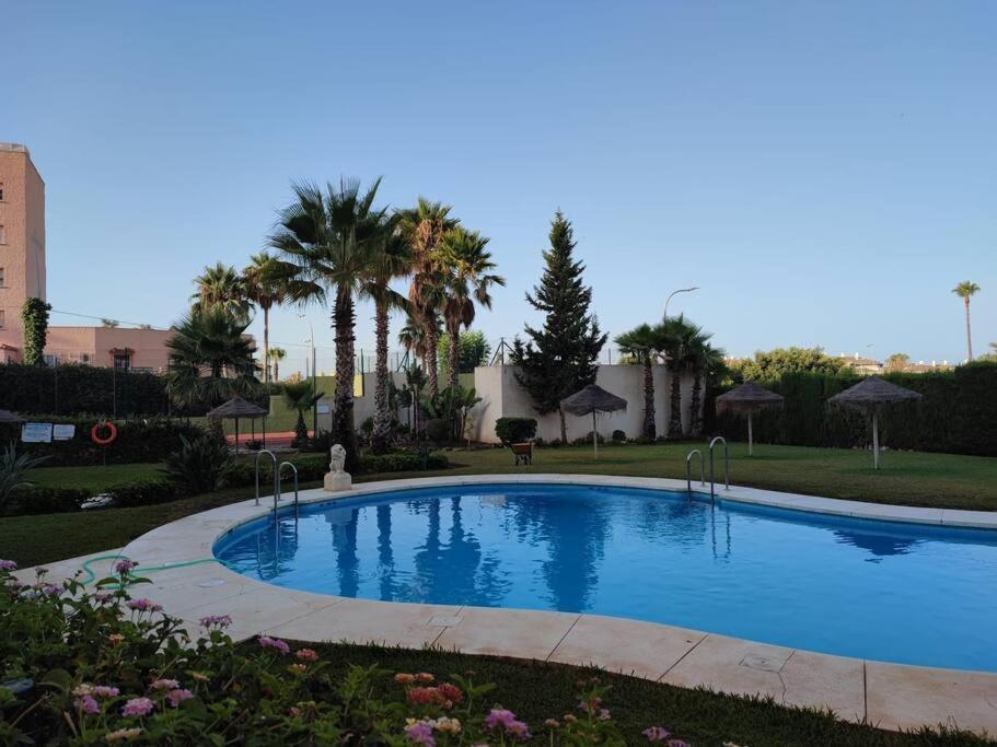 Apartamento Torrequebrada ベナルマデナ エクステリア 写真